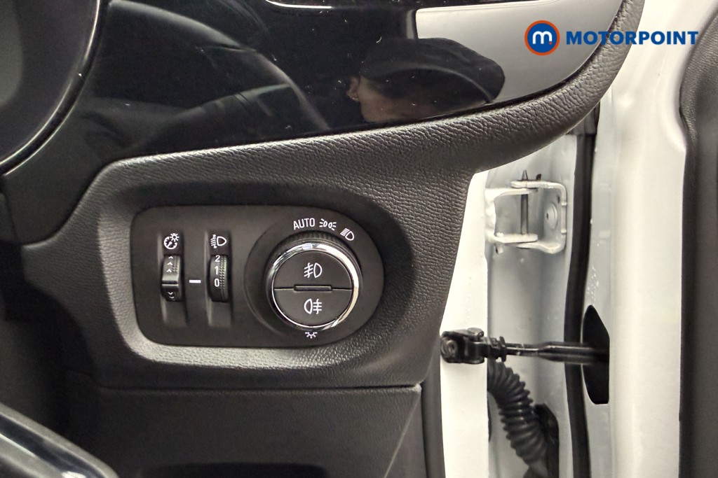 Vauxhall Corsa GS Manual Petrol Hatchback - Stock Number (1600766) - 21st supplementary image