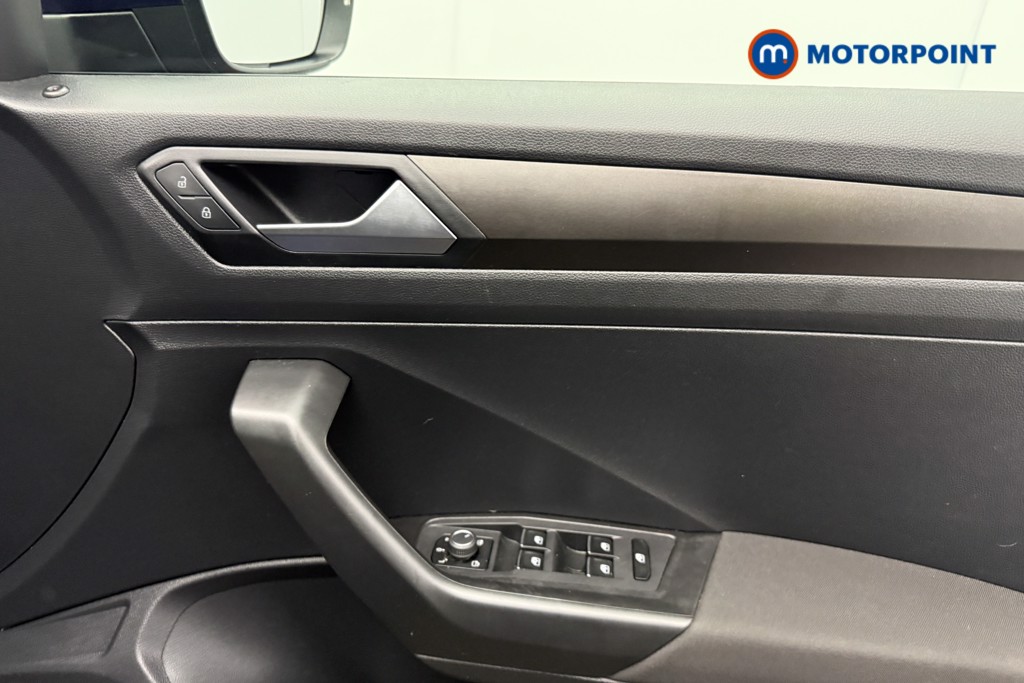 Volkswagen T-Roc SE Manual Diesel SUV - Stock Number (1600950) - 18th supplementary image