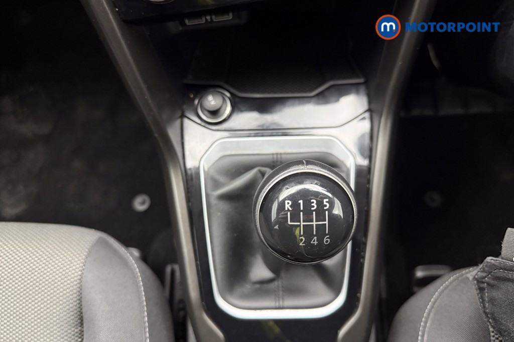 Volkswagen T-Roc SE Manual Diesel SUV - Stock Number (1600950) - 35th supplementary image