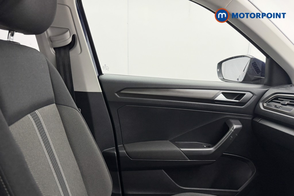 Volkswagen T-Roc SE Manual Diesel SUV - Stock Number (1600950) - 36th supplementary image