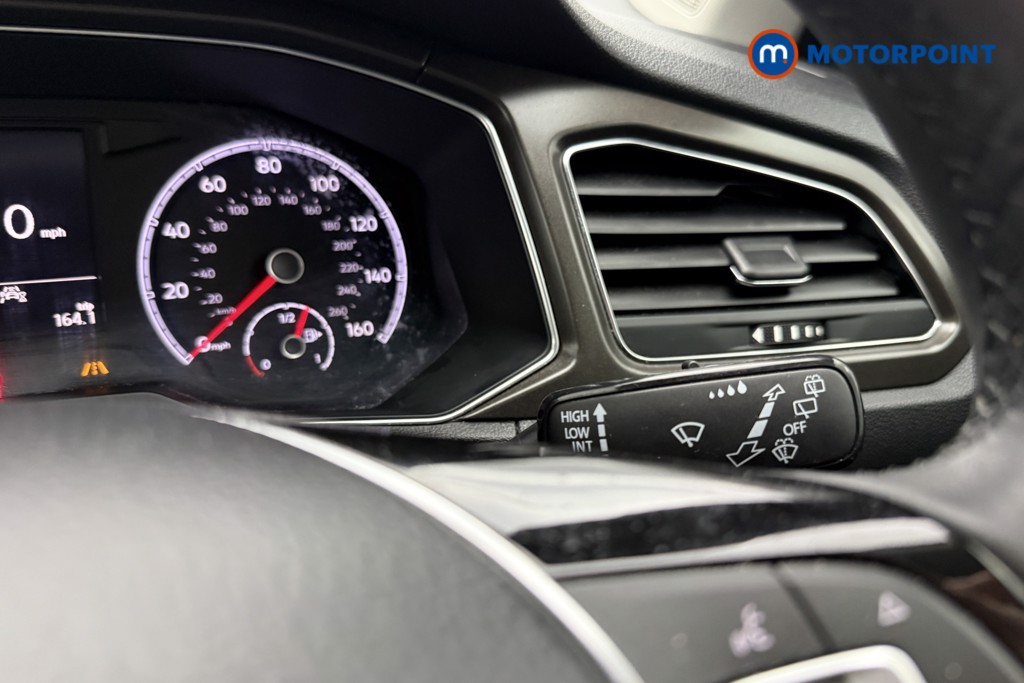 Volkswagen T-Roc SE Manual Diesel SUV - Stock Number (1600950) - 40th supplementary image