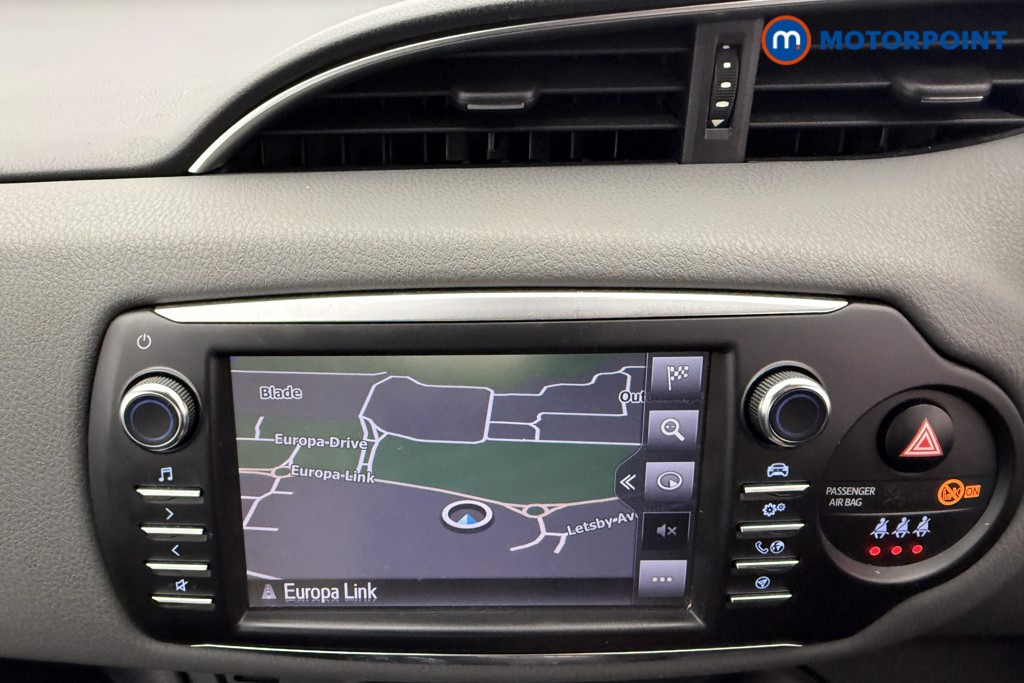 Toyota Yaris Icon Tech Manual Petrol Hatchback - Stock Number (1601176) - 7th supplementary image