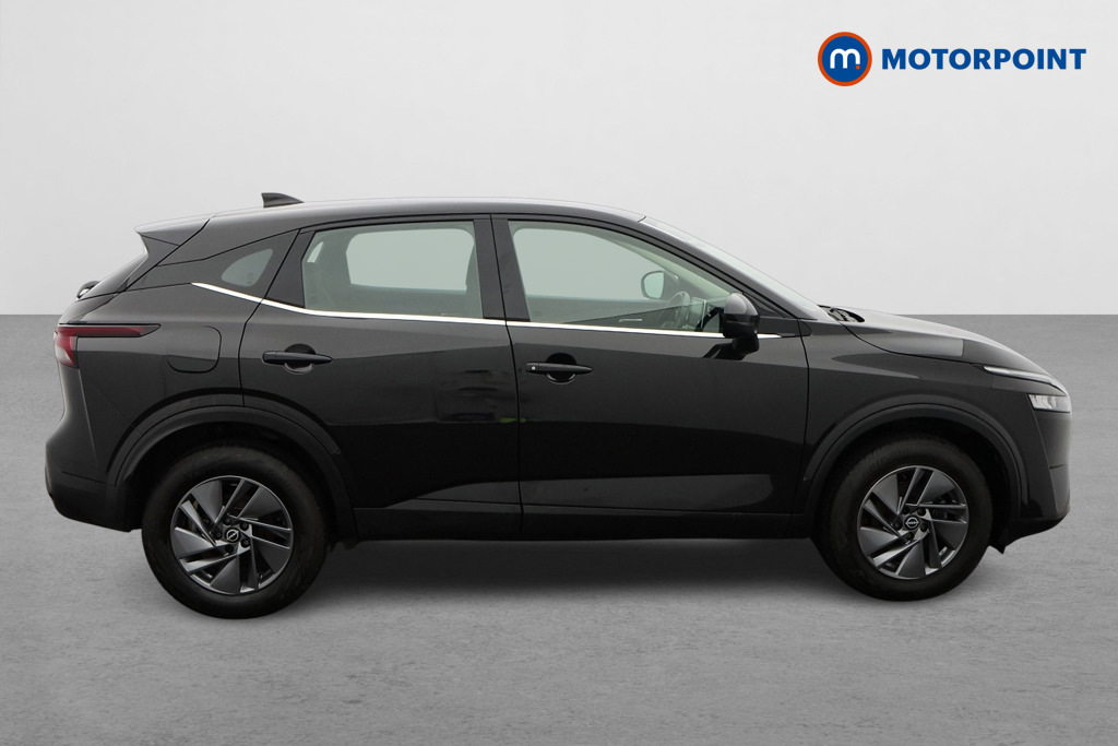 Nissan Qashqai Acenta Premium Manual Petrol SUV - Stock Number (1601335) - Drivers side