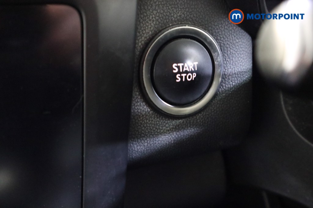 Renault Kadjar Iconic Manual Petrol SUV - Stock Number (1601649) - 6th supplementary image