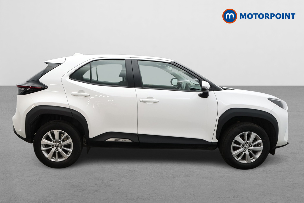 Toyota Yaris Cross Icon Automatic Petrol-Electric Hybrid Estate - Stock Number (1602880) - Drivers side