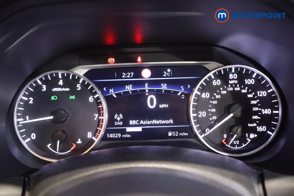 Nissan Juke N-Connecta Manual Petrol SUV - Stock Number (1603534) - 4th supplementary image