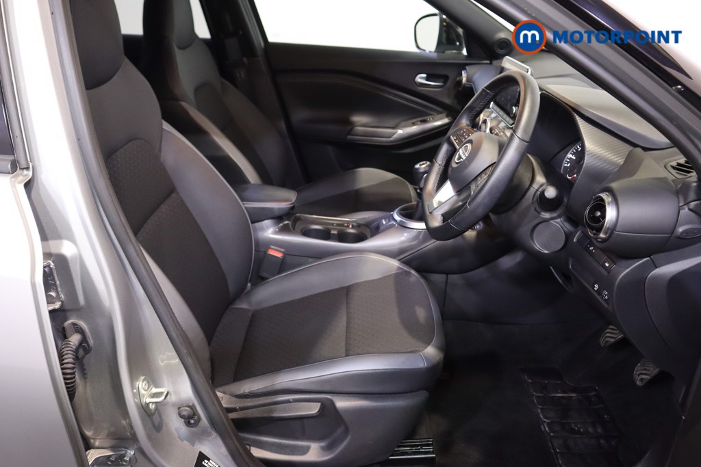Nissan Juke N-Connecta Manual Petrol SUV - Stock Number (1603534) - 6th supplementary image
