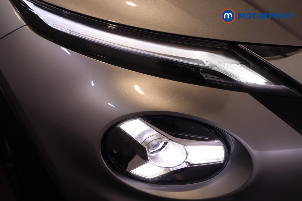 Nissan Juke N-Connecta Manual Petrol SUV - Stock Number (1603534) - 31st supplementary image