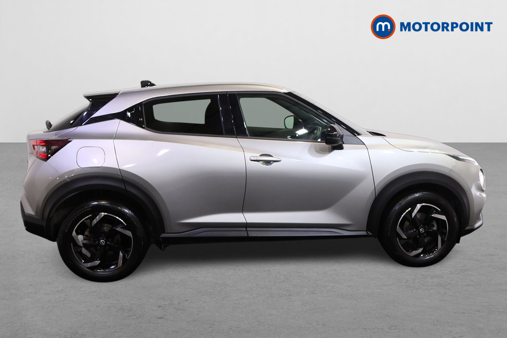 Nissan Juke N-Connecta Manual Petrol SUV - Stock Number (1603534) - Drivers side