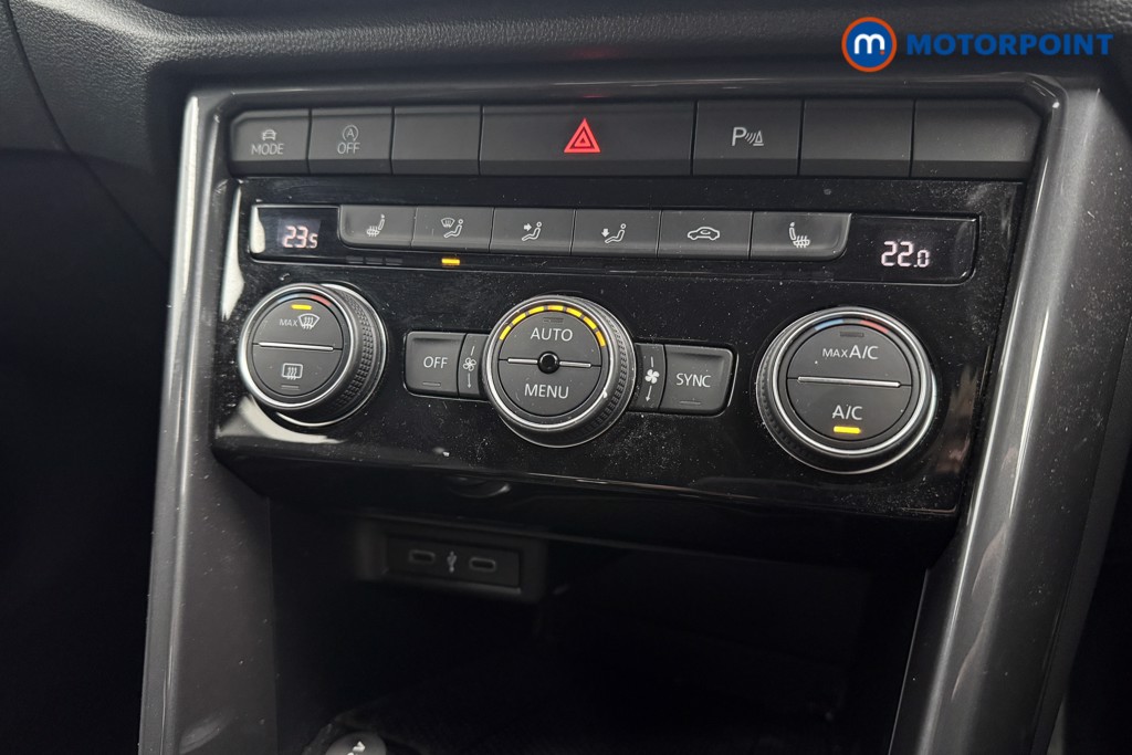 Volkswagen T-Roc R-Line Automatic Petrol SUV - Stock Number (1604474) - 14th supplementary image