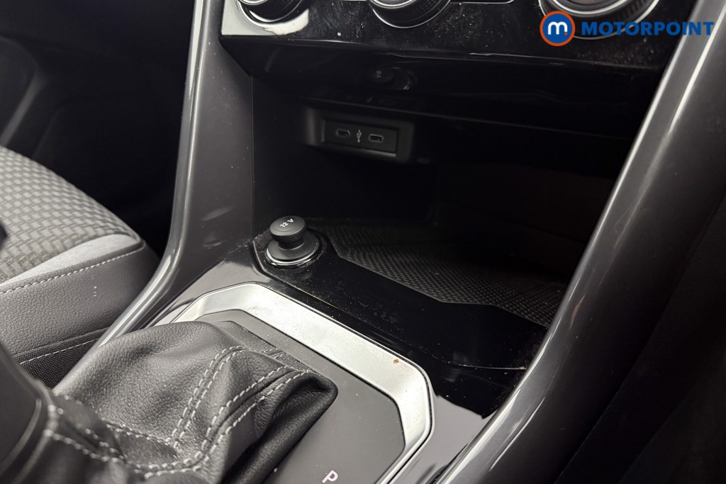 Volkswagen T-Roc R-Line Automatic Petrol SUV - Stock Number (1604474) - 15th supplementary image