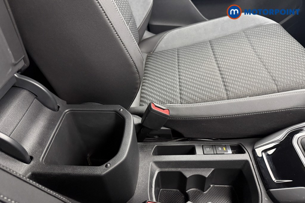 Volkswagen T-Roc R-Line Automatic Petrol SUV - Stock Number (1604474) - 17th supplementary image