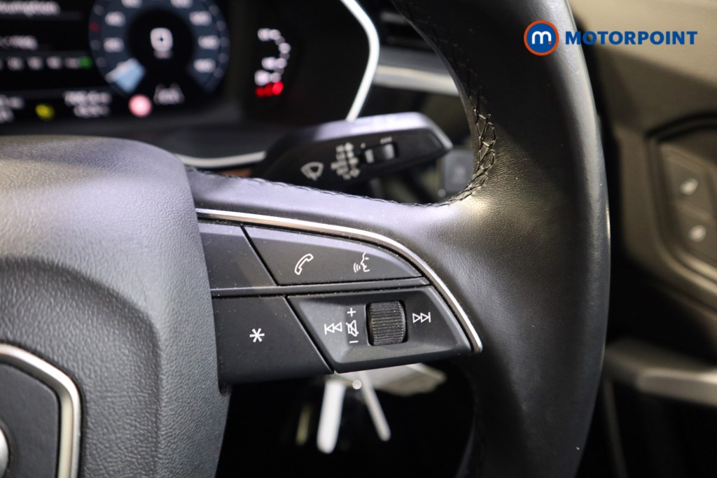 Audi Q3 Technik Manual Petrol SUV - Stock Number (1604695) - 4th supplementary image