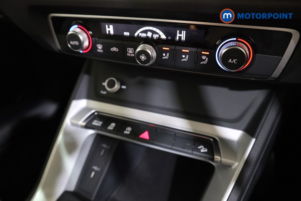 Audi Q3 Technik Manual Petrol SUV - Stock Number (1604695) - 7th supplementary image