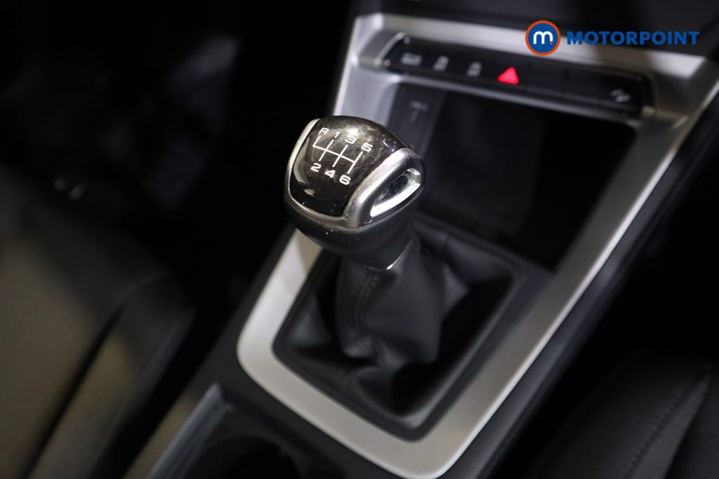 Audi Q3 Technik Manual Petrol SUV - Stock Number (1604695) - 9th supplementary image