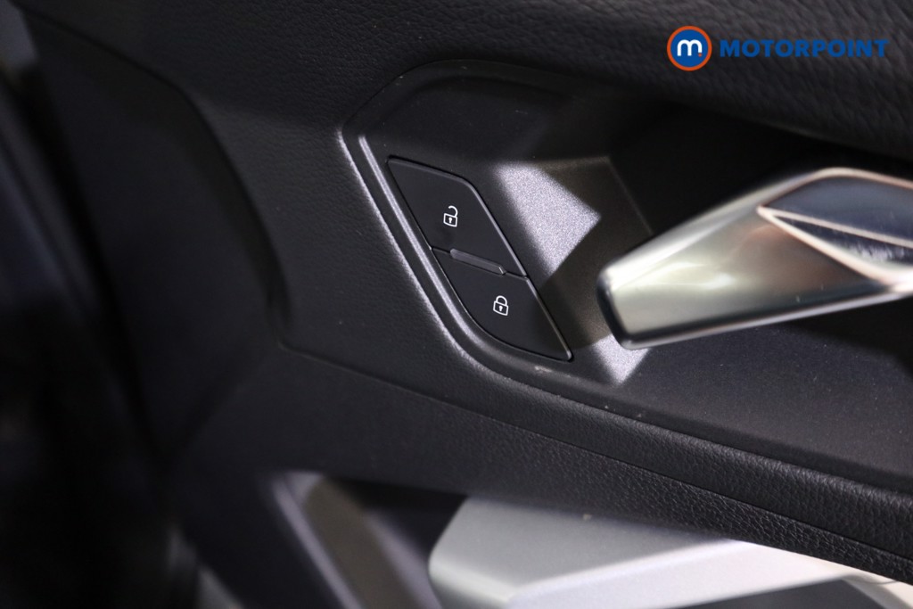 Audi Q3 Technik Manual Petrol SUV - Stock Number (1604695) - 12th supplementary image