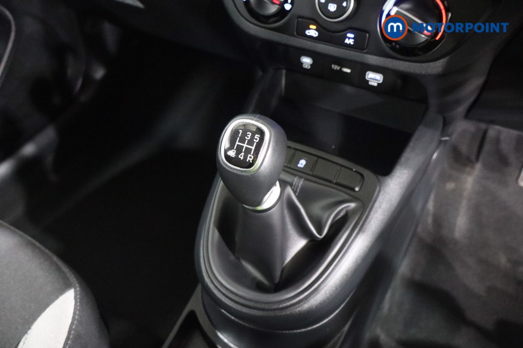 Hyundai I10 Advance Manual Petrol Hatchback - Stock Number (1604707) - 13th supplementary image