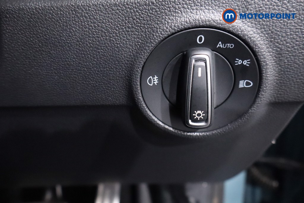 Volkswagen T-Roc R-Line Automatic Petrol SUV - Stock Number (1604733) - 17th supplementary image