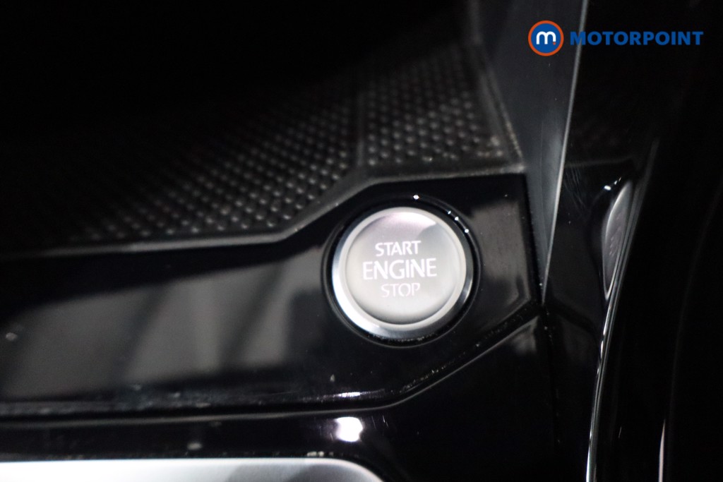 Volkswagen T-Roc R-Line Automatic Petrol SUV - Stock Number (1604733) - 21st supplementary image
