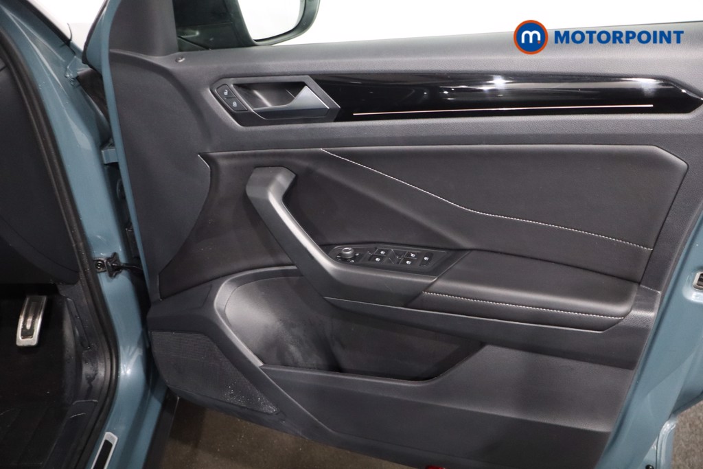 Volkswagen T-Roc R-Line Automatic Petrol SUV - Stock Number (1604733) - 25th supplementary image