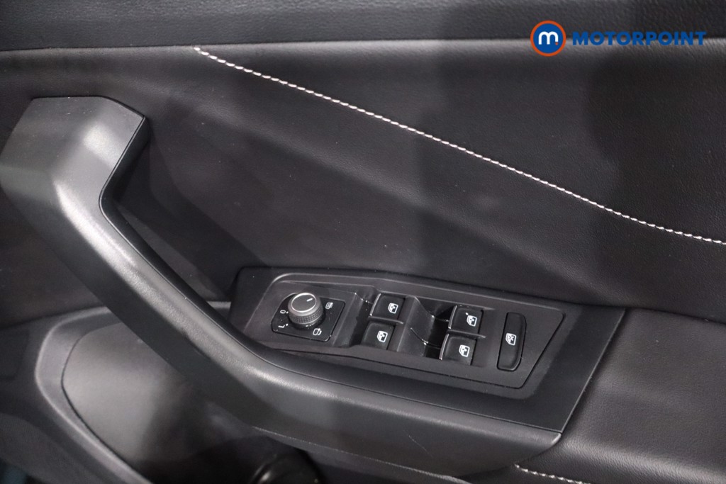Volkswagen T-Roc R-Line Automatic Petrol SUV - Stock Number (1604733) - 26th supplementary image