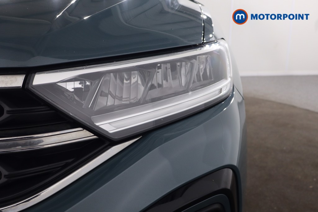 Volkswagen T-Roc R-Line Automatic Petrol SUV - Stock Number (1604733) - 32nd supplementary image