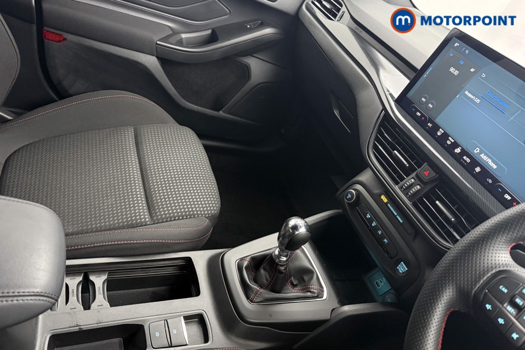 Ford Focus St-Line Manual Petrol Hatchback - Stock Number (1604749) - 14th supplementary image