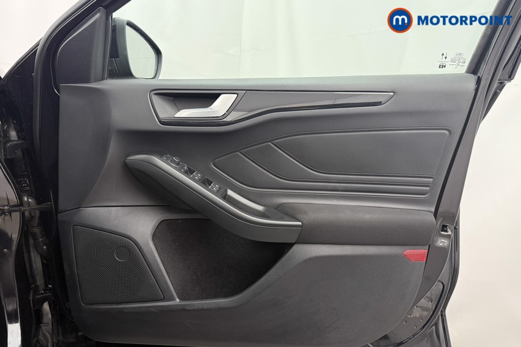 Ford Focus St-Line Manual Petrol Hatchback - Stock Number (1604749) - 16th supplementary image