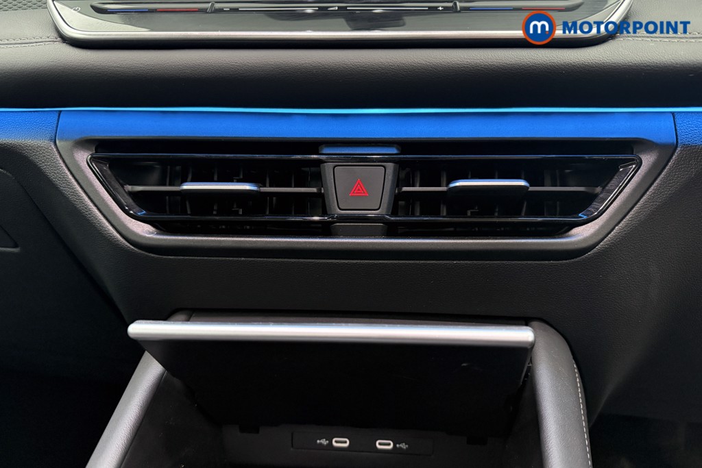 Volkswagen Tiguan Life Launch Edition Automatic Petrol SUV - Stock Number (1604788) - 16th supplementary image