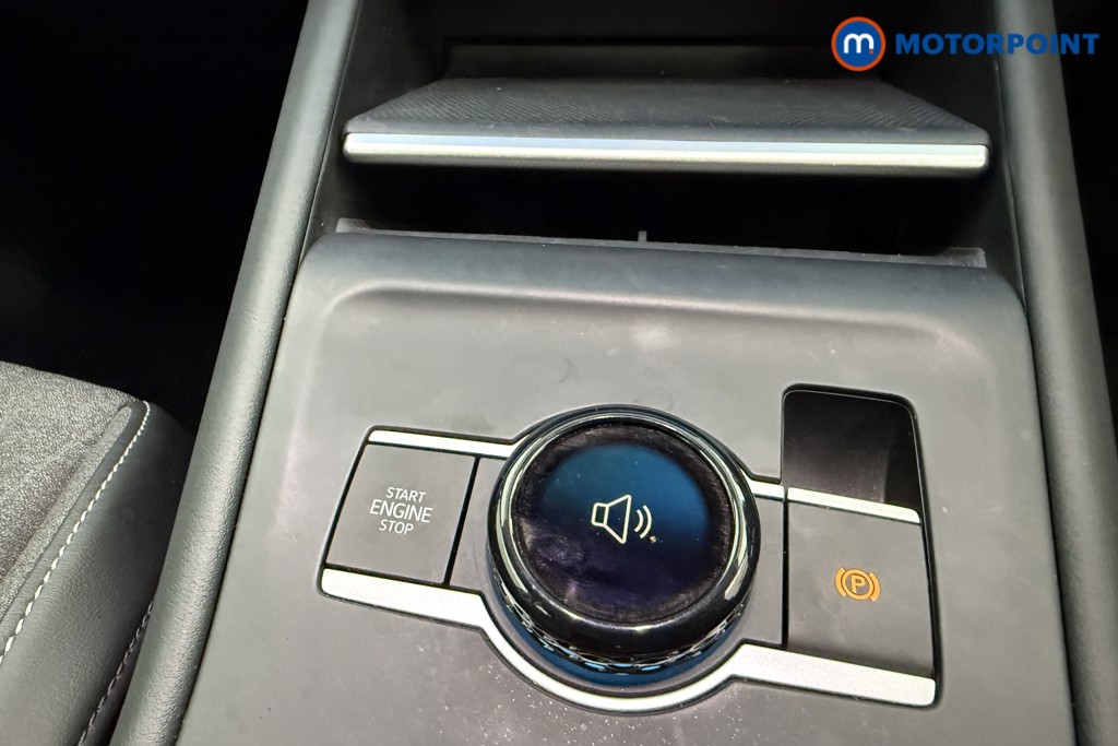 Volkswagen Tiguan Life Launch Edition Automatic Petrol SUV - Stock Number (1604788) - 17th supplementary image