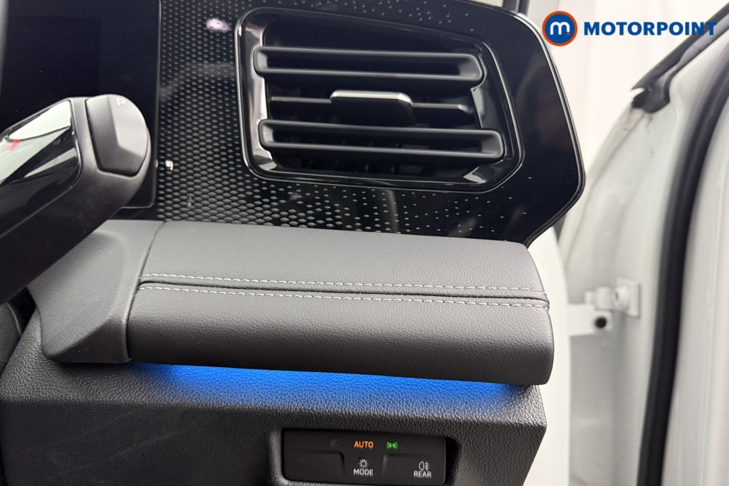 Volkswagen Tiguan Life Launch Edition Automatic Petrol SUV - Stock Number (1604788) - 20th supplementary image