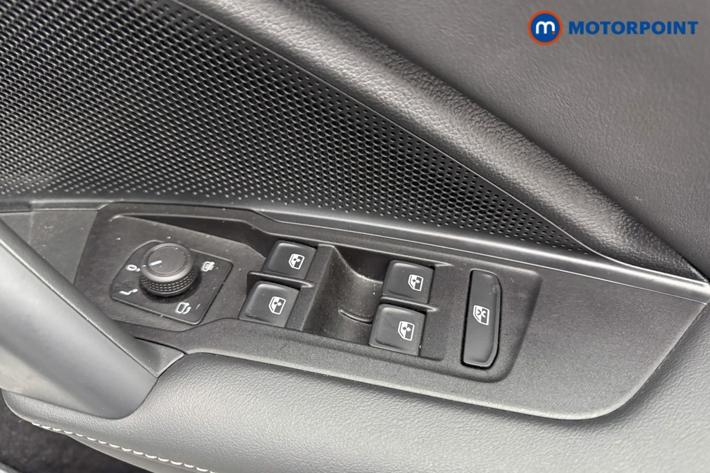 Volkswagen Tiguan Life Launch Edition Automatic Petrol SUV - Stock Number (1604788) - 23rd supplementary image