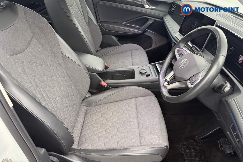 Volkswagen Tiguan Life Launch Edition Automatic Petrol SUV - Stock Number (1604788) - 24th supplementary image