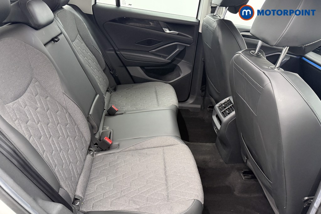 Volkswagen Tiguan Life Launch Edition Automatic Petrol SUV - Stock Number (1604788) - 26th supplementary image