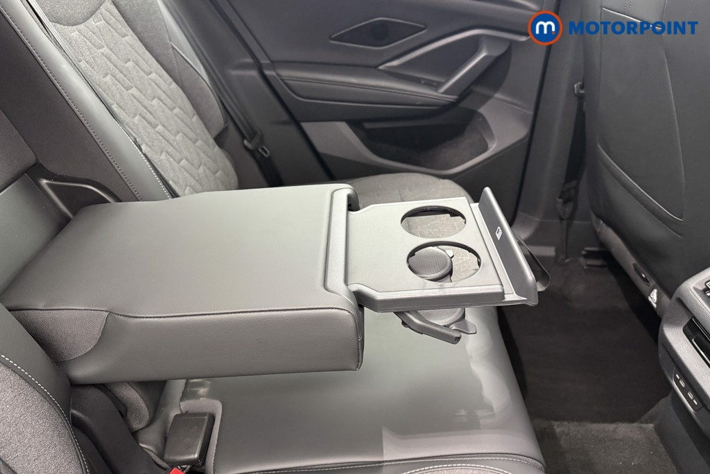 Volkswagen Tiguan Life Launch Edition Automatic Petrol SUV - Stock Number (1604788) - 28th supplementary image