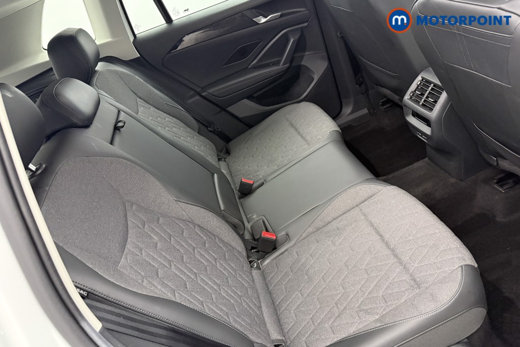 Volkswagen Tiguan Life Launch Edition Automatic Petrol SUV - Stock Number (1604788) - 29th supplementary image