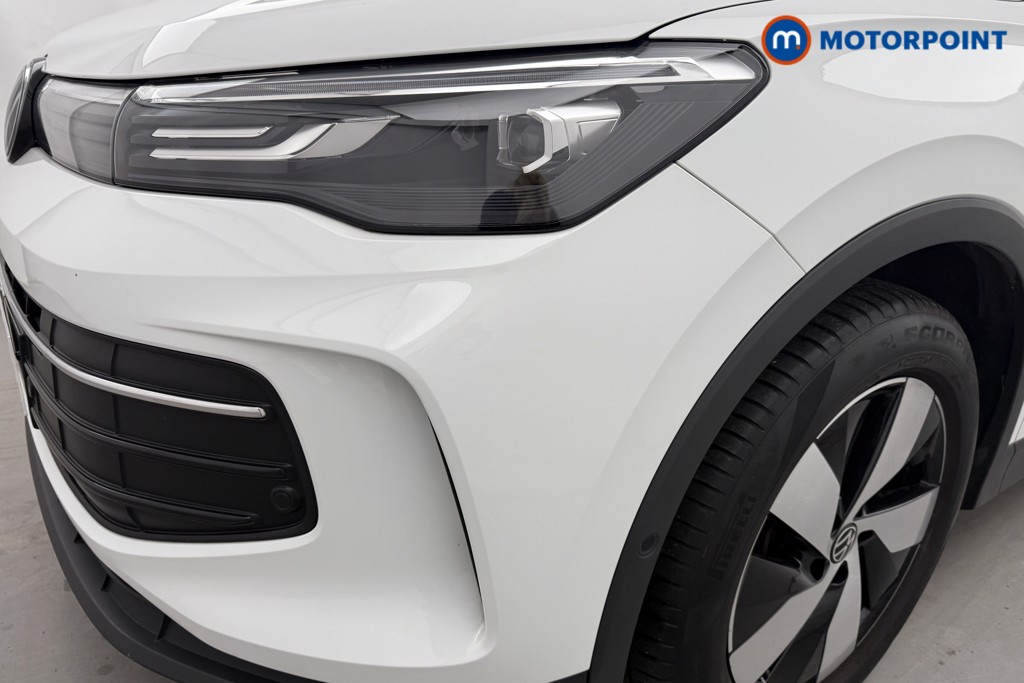 Volkswagen Tiguan Life Launch Edition Automatic Petrol SUV - Stock Number (1604788) - 33rd supplementary image