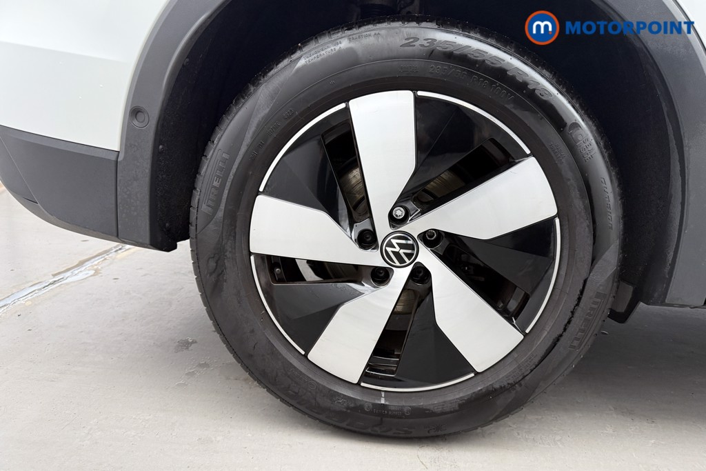 Volkswagen Tiguan Life Launch Edition Automatic Petrol SUV - Stock Number (1604788) - 36th supplementary image