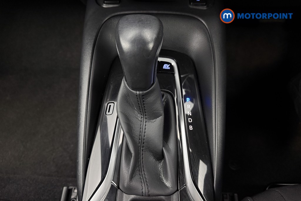 Toyota Corolla Design Automatic Petrol-Electric Hybrid Hatchback - Stock Number (1605075) - 7th supplementary image