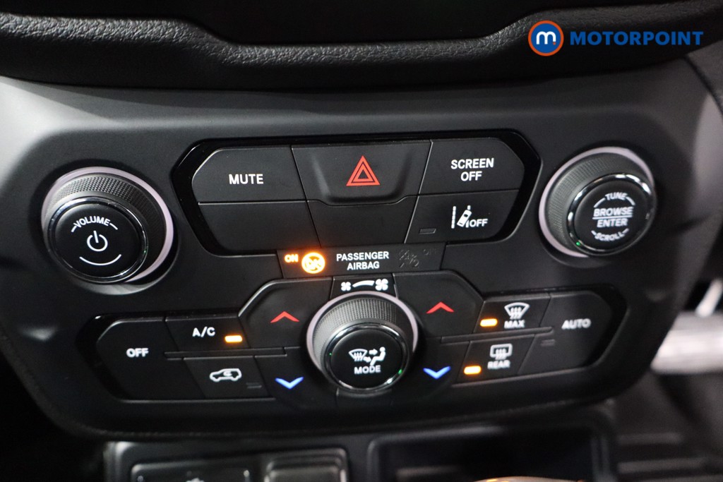 Jeep Renegade Limited Automatic Petrol SUV - Stock Number (1605301) - 20th supplementary image