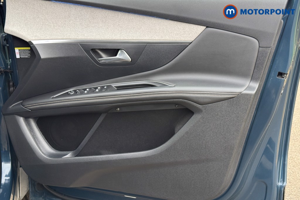 Peugeot 3008 GT Automatic Petrol Plug-In Hybrid SUV - Stock Number (1605604) - 10th supplementary image