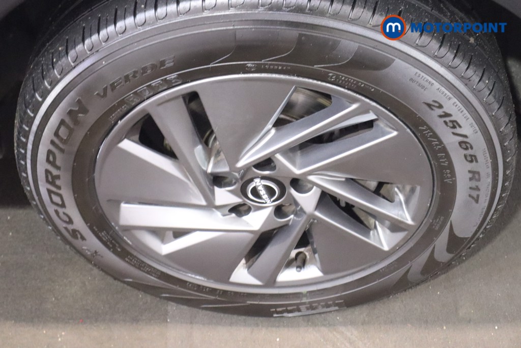 Nissan Qashqai Acenta Premium Manual Petrol SUV - Stock Number (1606084) - 12th supplementary image