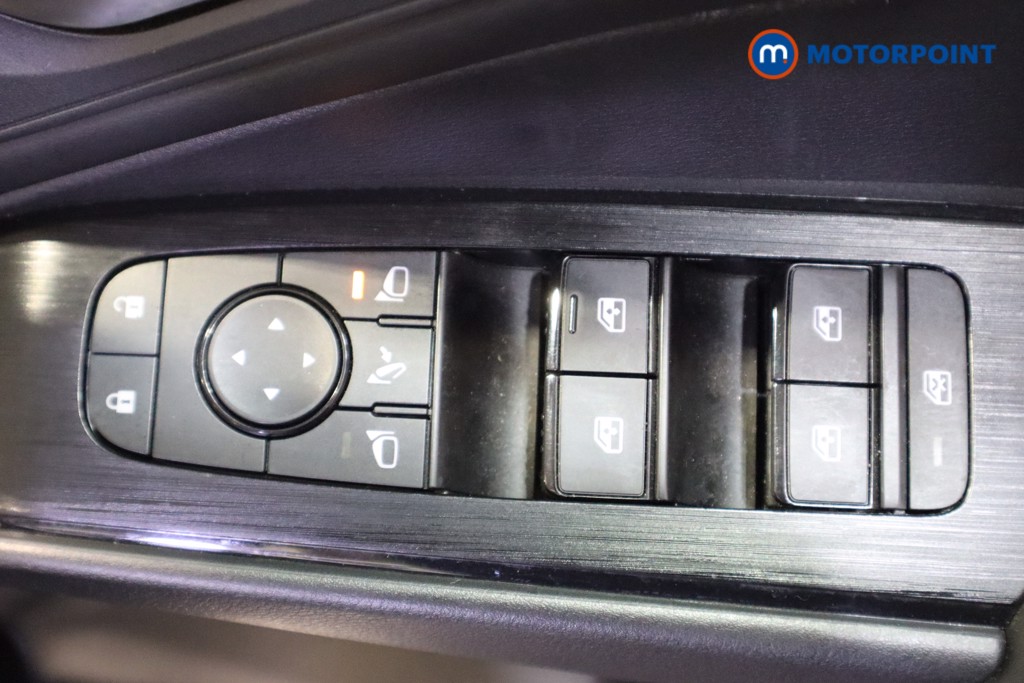 Nissan Qashqai Acenta Premium Manual Petrol SUV - Stock Number (1606084) - 16th supplementary image