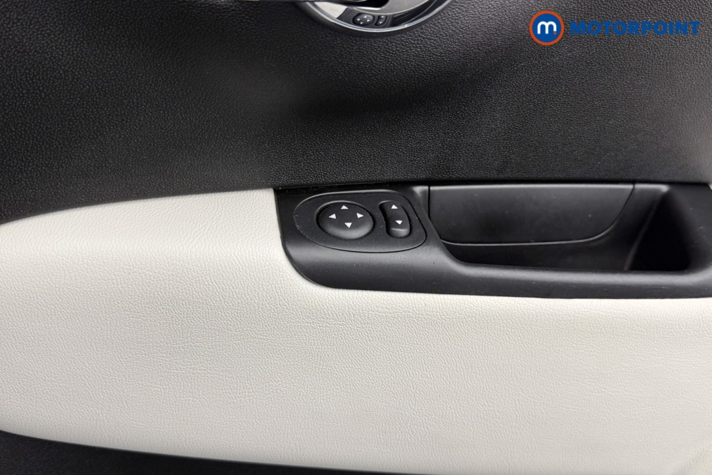 Fiat 500 Dolcevita Manual Petrol Hatchback - Stock Number (1606093) - 13th supplementary image