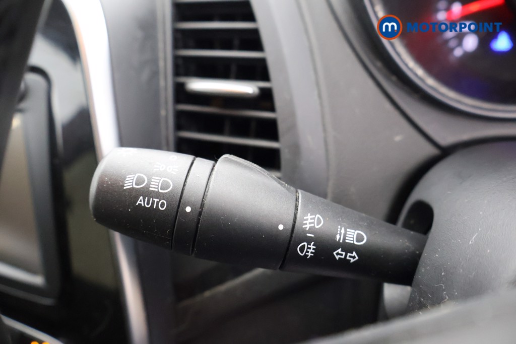 Renault Captur Iconic Automatic Diesel SUV - Stock Number (1606324) - 5th supplementary image