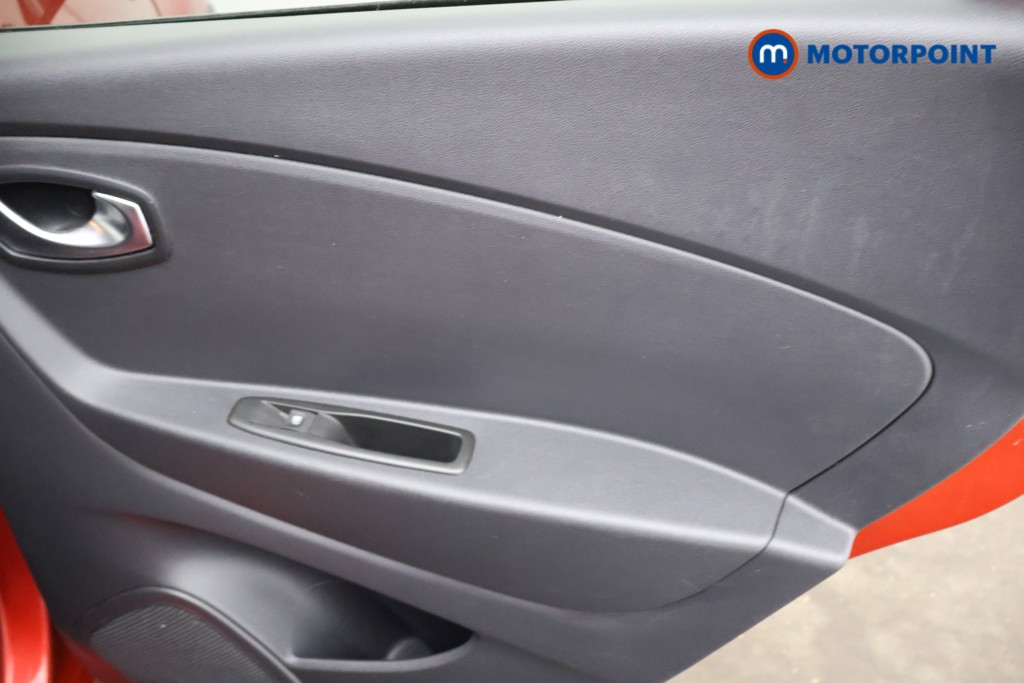 Renault Captur Iconic Automatic Diesel SUV - Stock Number (1606324) - 15th supplementary image