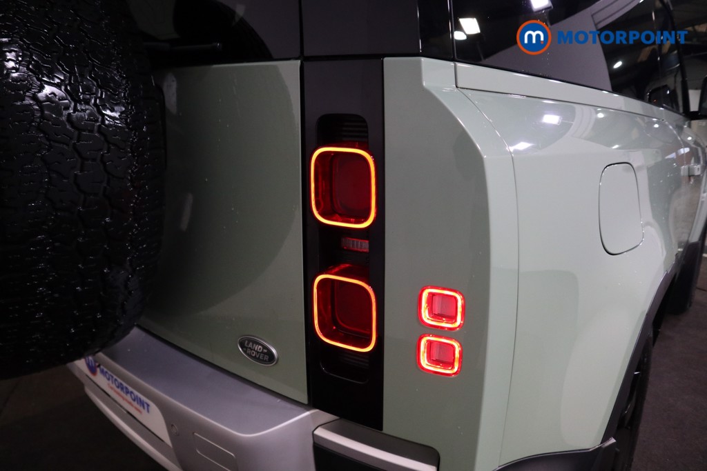 Land Rover Defender 75Th Limited Edition Automatic Diesel SUV - Stock Number (1606490) - 24th supplementary image