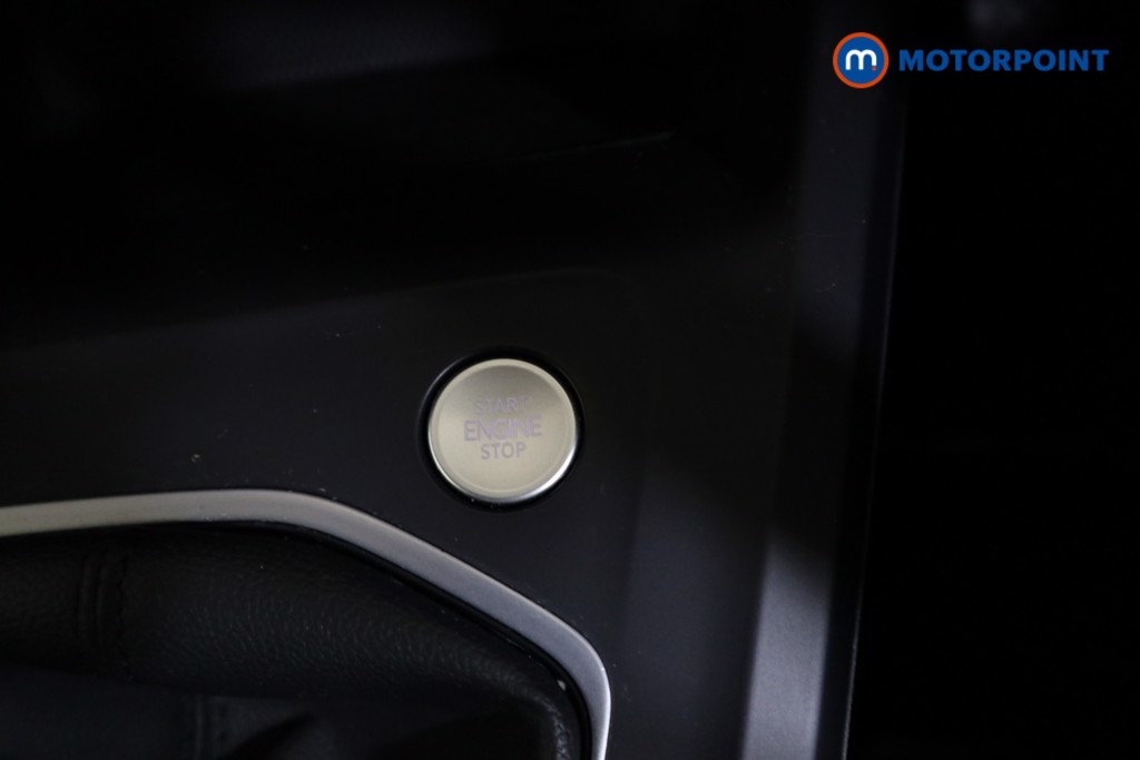 Volkswagen Golf Life Manual Petrol Hatchback - Stock Number (1606602) - 8th supplementary image