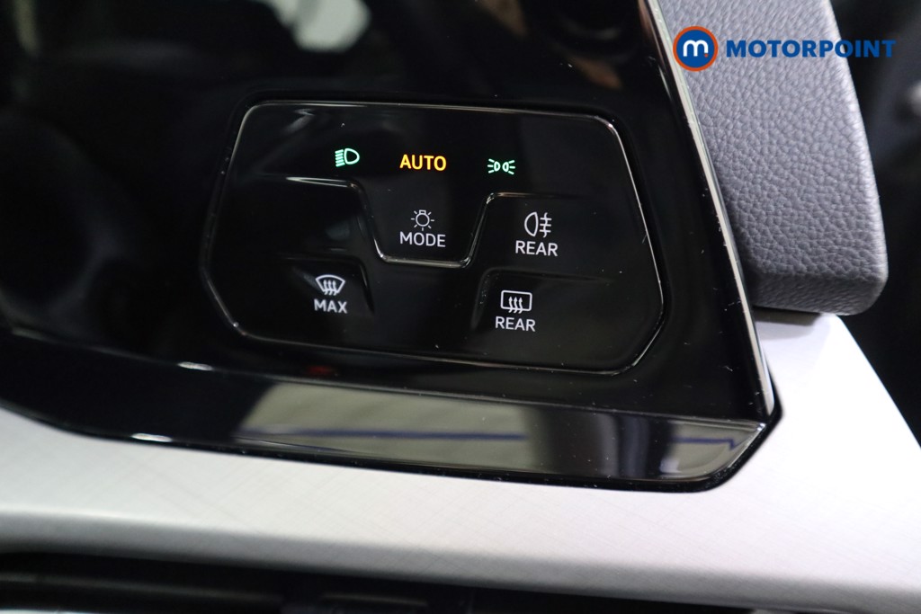 Volkswagen Golf Life Manual Petrol Hatchback - Stock Number (1606602) - 10th supplementary image