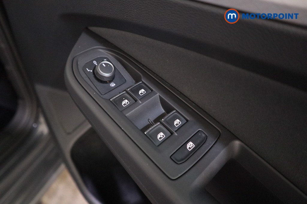 Volkswagen Golf Life Manual Petrol Hatchback - Stock Number (1606602) - 12th supplementary image